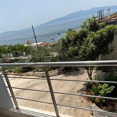 Διαμέρισμα Eri *