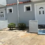 شقة Eri