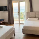 Eri شقة ساراندا