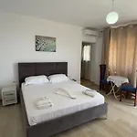 Eri شقة