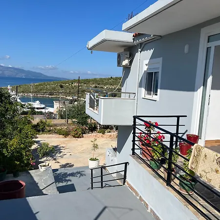 Eri Apartament *