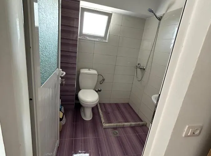 Apartament Eri *