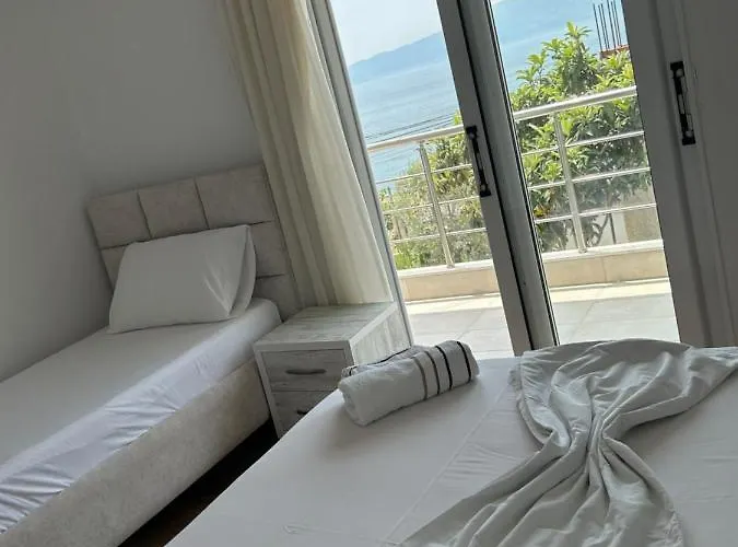 Eri Apartament Saranda